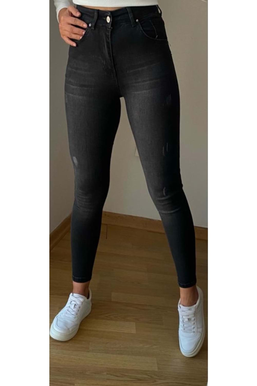 JEAN YIPRATMALI TASLANMIS DAR PACA PANT. SIYAH 29